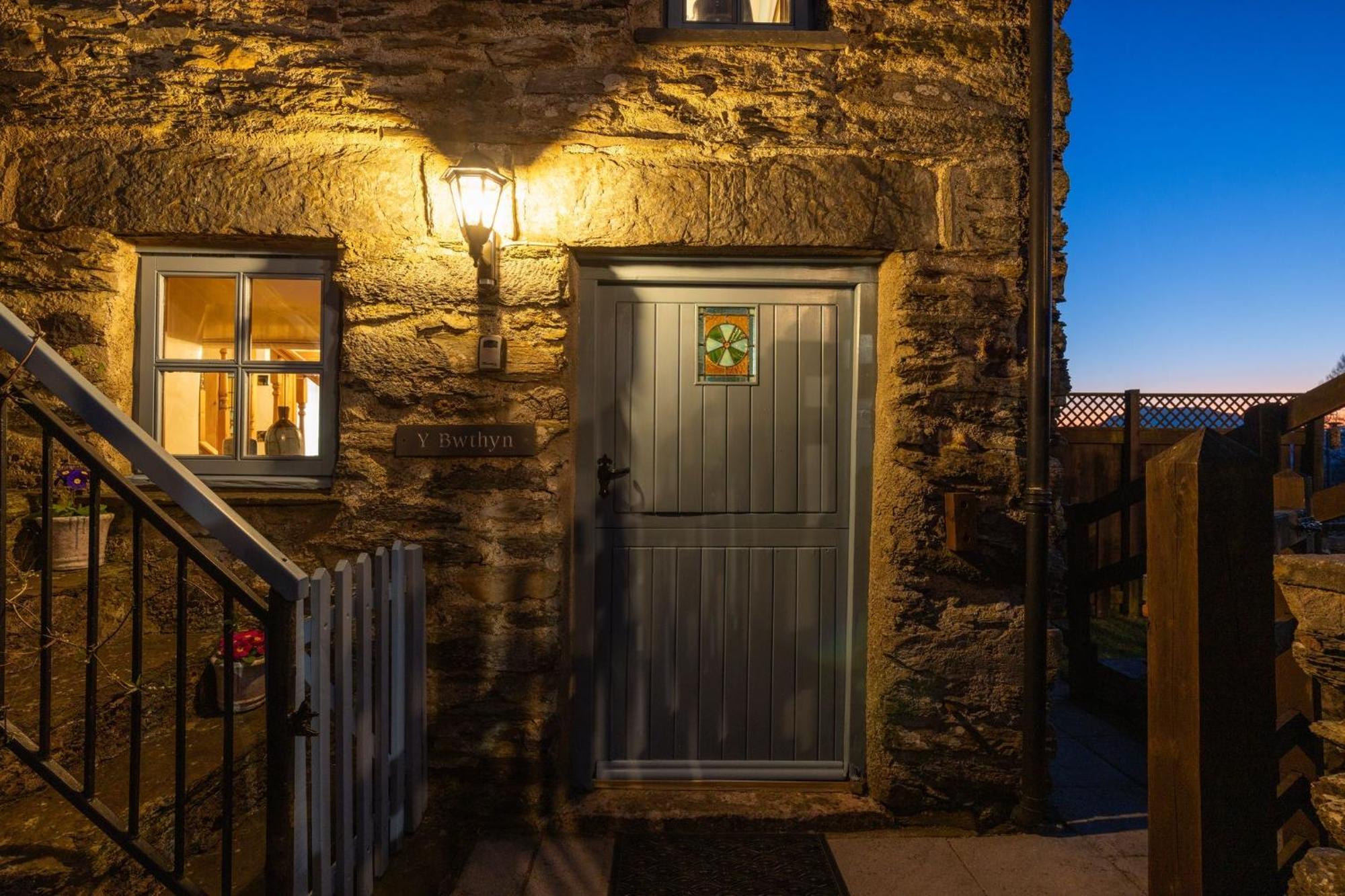 Old Coach House, Betws Y Coed, Snowdonia Villa Exterior photo