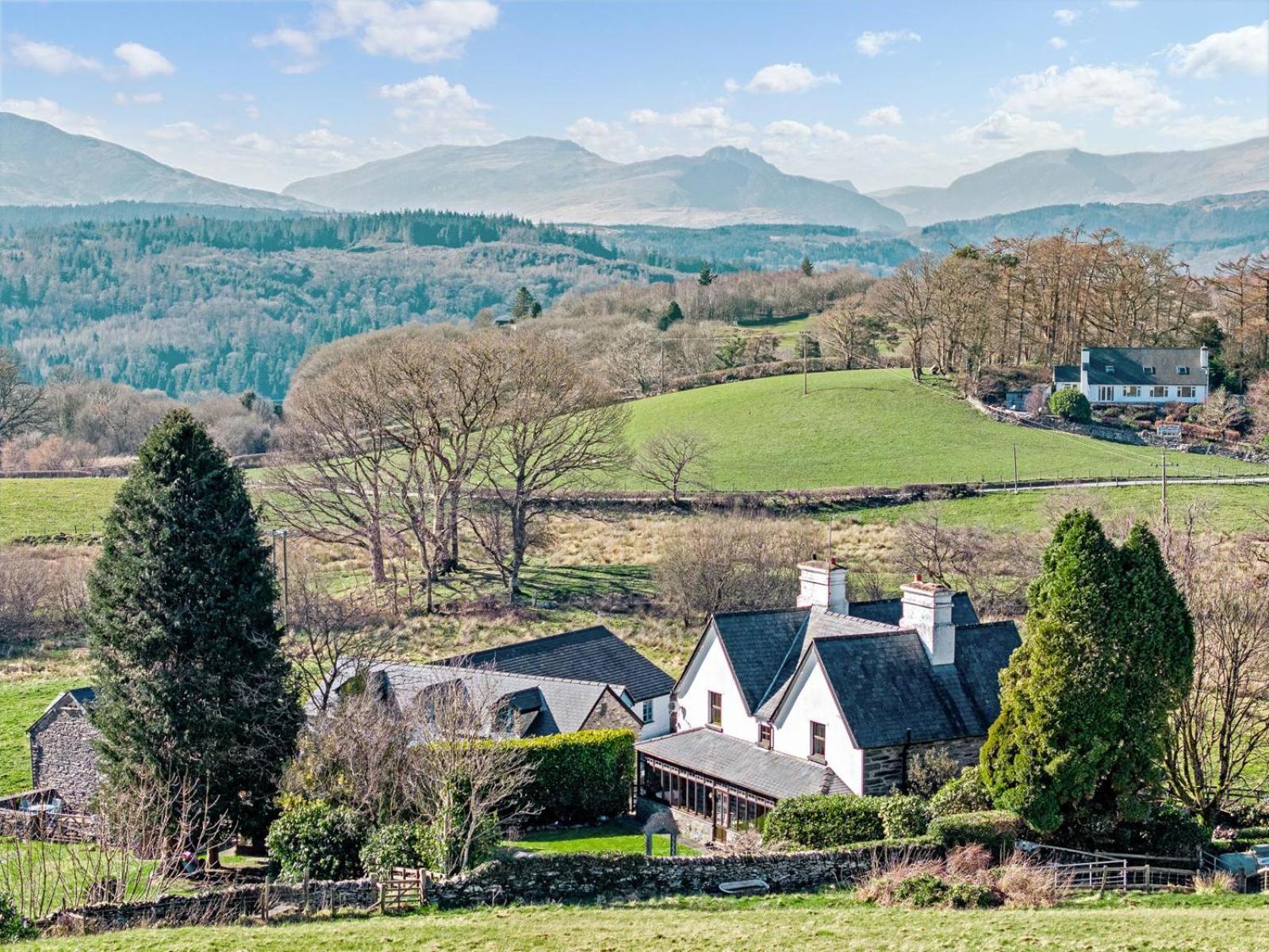 Old Coach House, Betws Y Coed, Snowdonia Villa Exterior photo